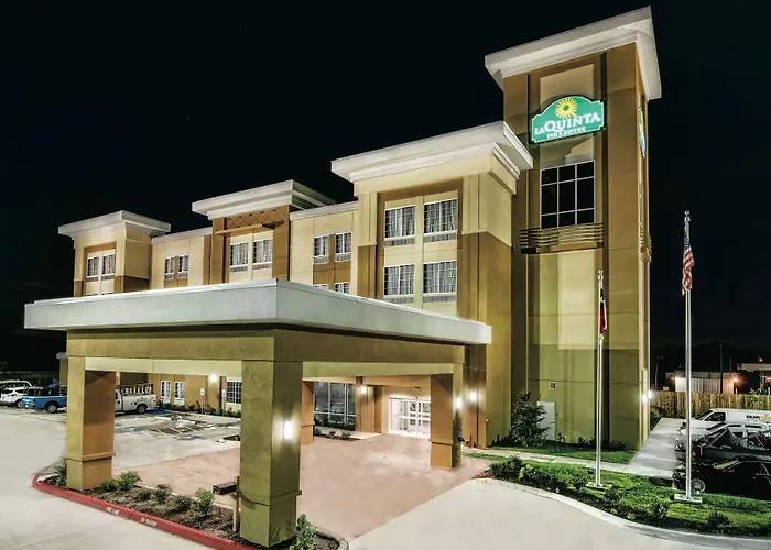 La Quinta By Wyndham Victoria - South